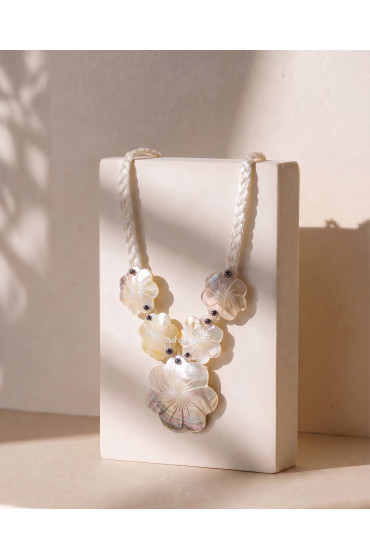 Bali Handmade Shell Necklace Bali Handmade Shell Necklace